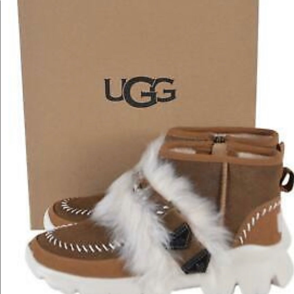 NEW UGG FLUFF Ankle Boot Tan/Brown Size 6 - Picture 3 of 10